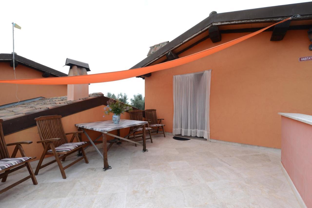 Casa Daniele Pensionat Canino Exteriör bild