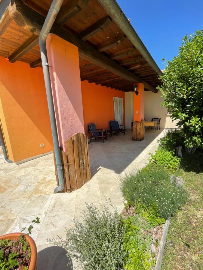 Casa Daniele Pensionat Canino Exteriör bild