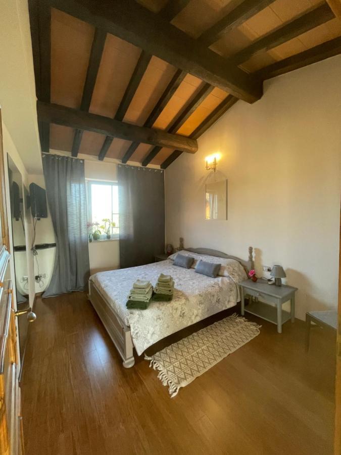 Casa Daniele Pensionat Canino Exteriör bild